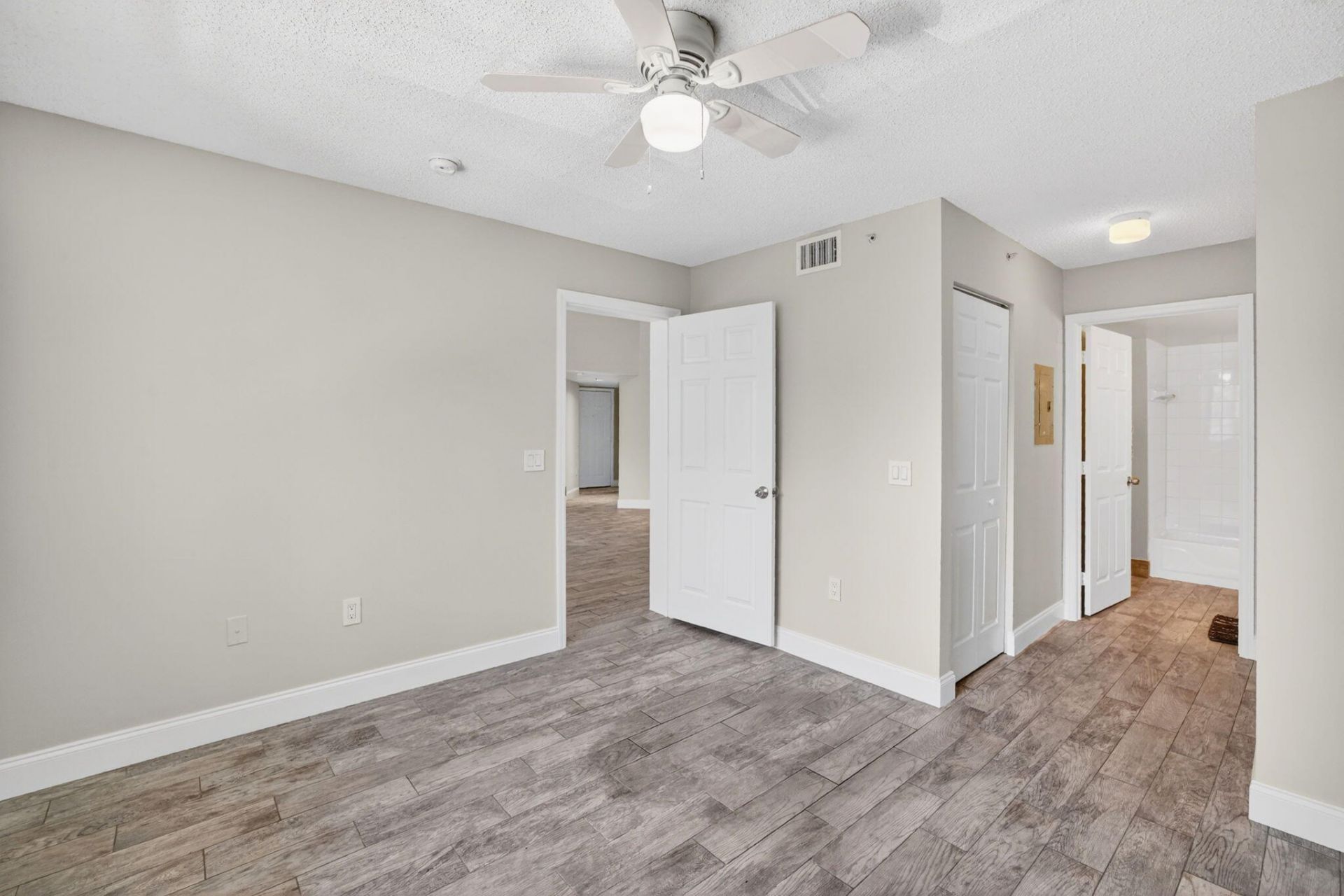 2119 SE 10th Avenue, Unit 910, Fort Lauderdale, FL 33316 Photo