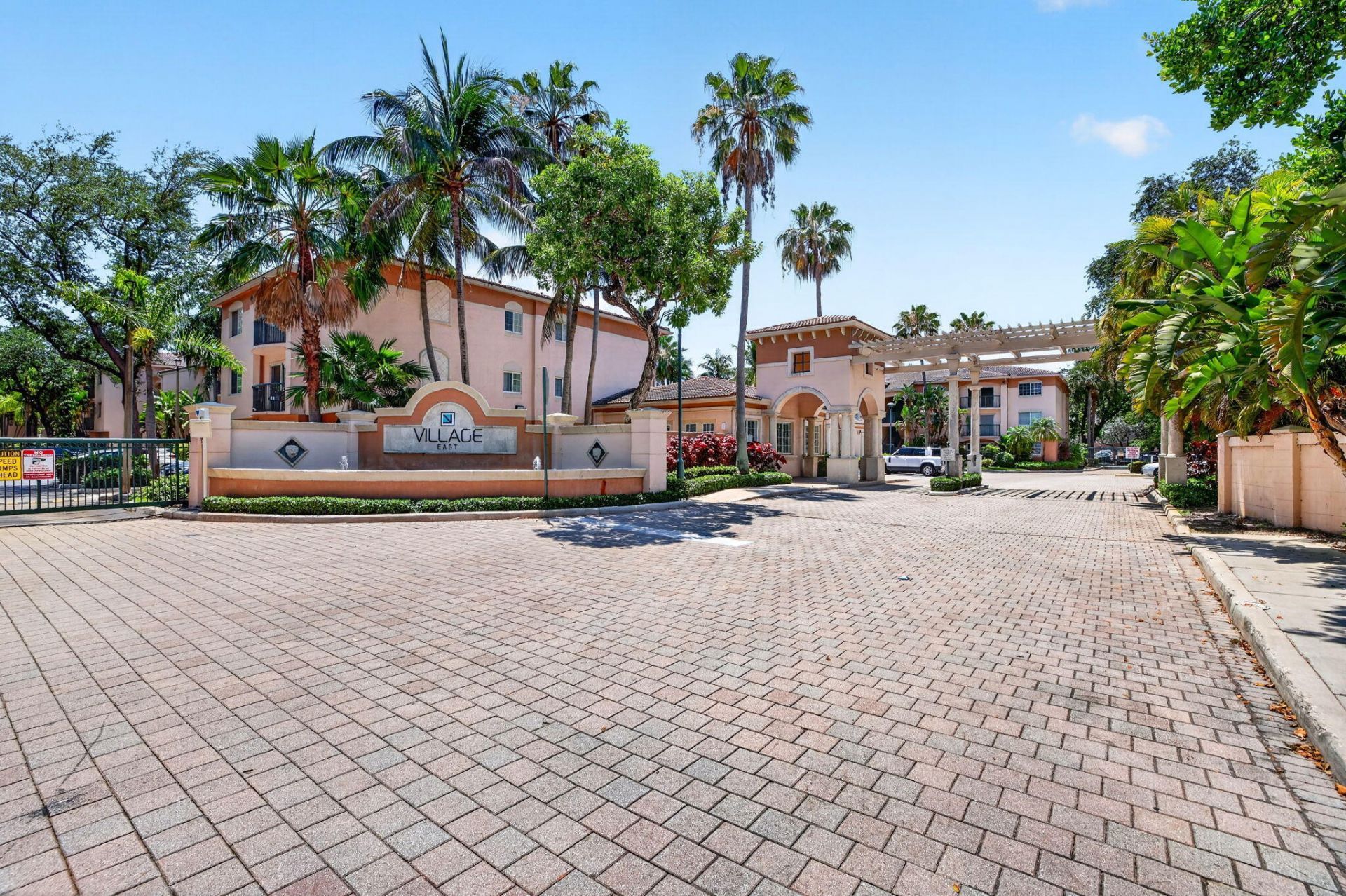 2119 SE 10th Avenue, Unit 910, Fort Lauderdale, FL 33316 Photo