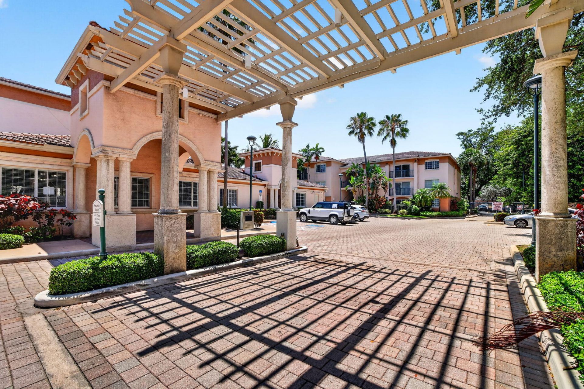2119 SE 10th Avenue, Unit 910, Fort Lauderdale, FL 33316 Photo
