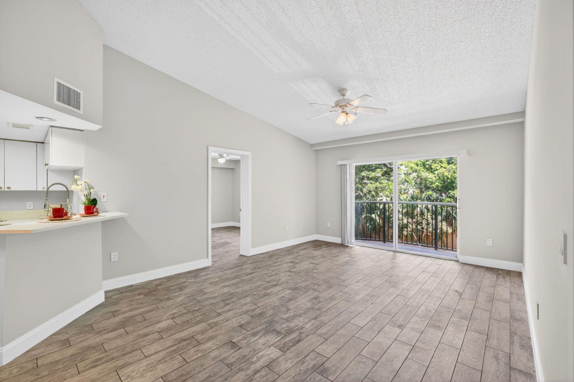 2119 SE 10th Avenue, Unit 910, Fort Lauderdale, FL 33316 Photo