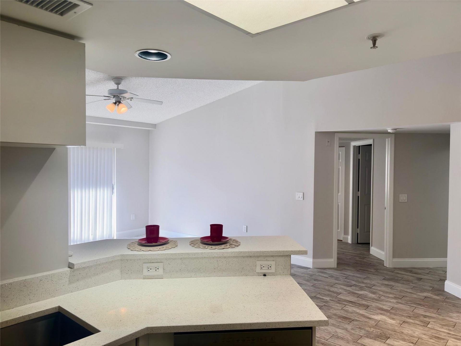 2119 SE 10th Avenue, Unit 910, Fort Lauderdale, FL 33316 Photo