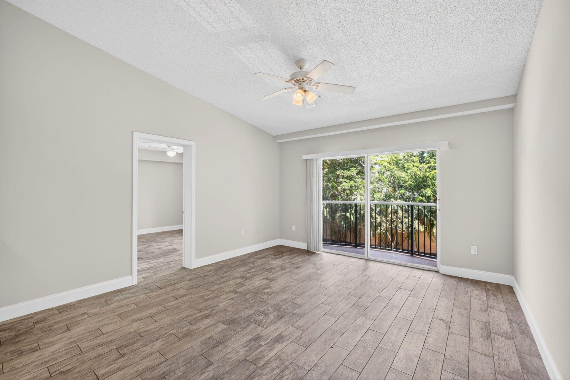 2119 SE 10th Avenue, Unit 910, Fort Lauderdale, FL 33316 Photo