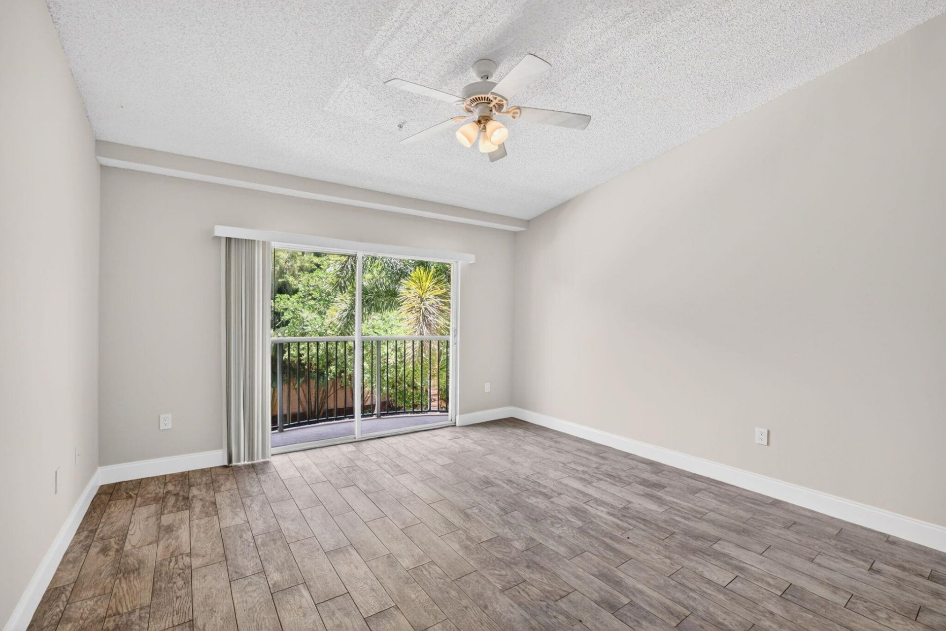 2119 SE 10th Avenue, Unit 910, Fort Lauderdale, FL 33316 Photo