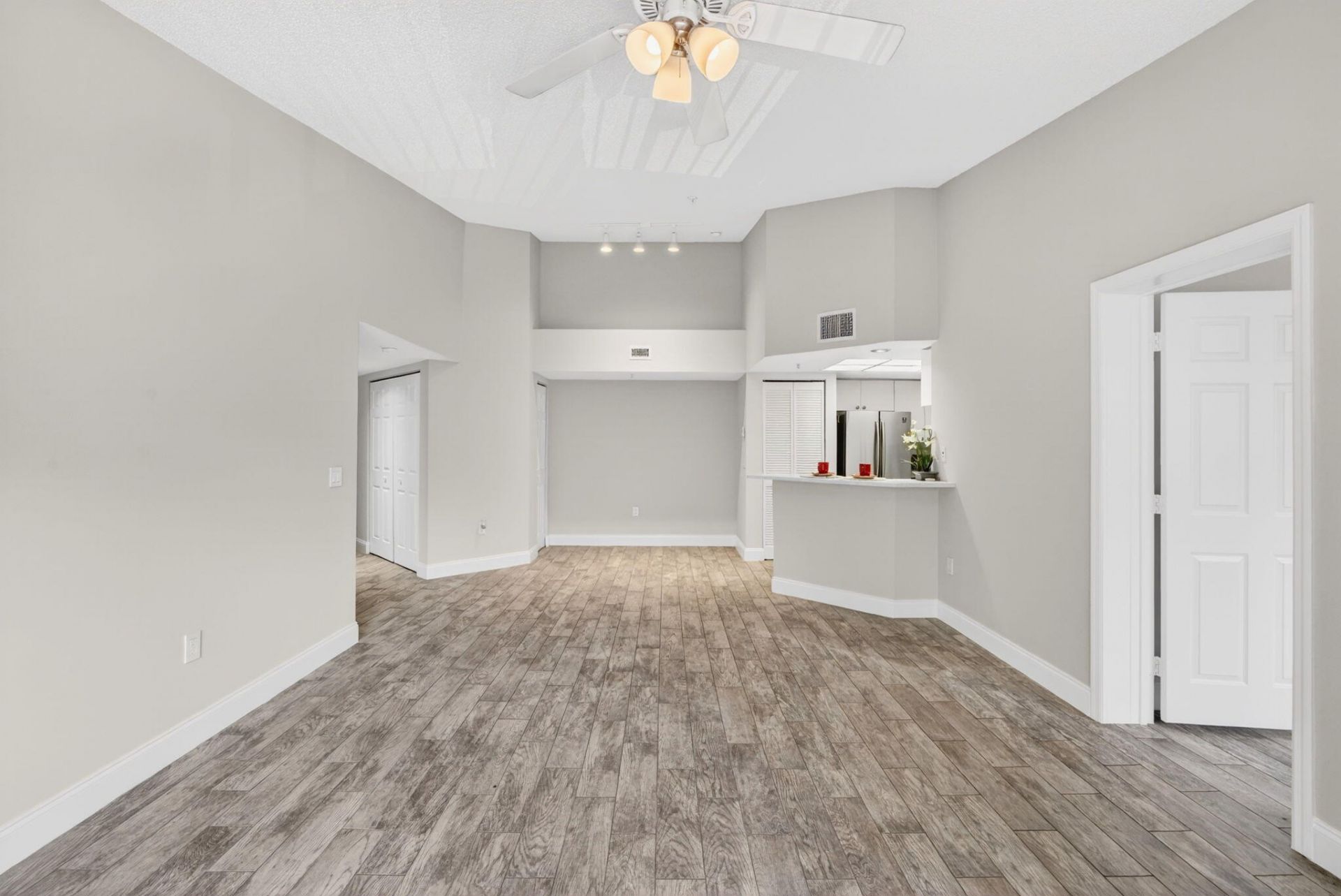 2119 SE 10th Avenue, Unit 910, Fort Lauderdale, FL 33316 Photo