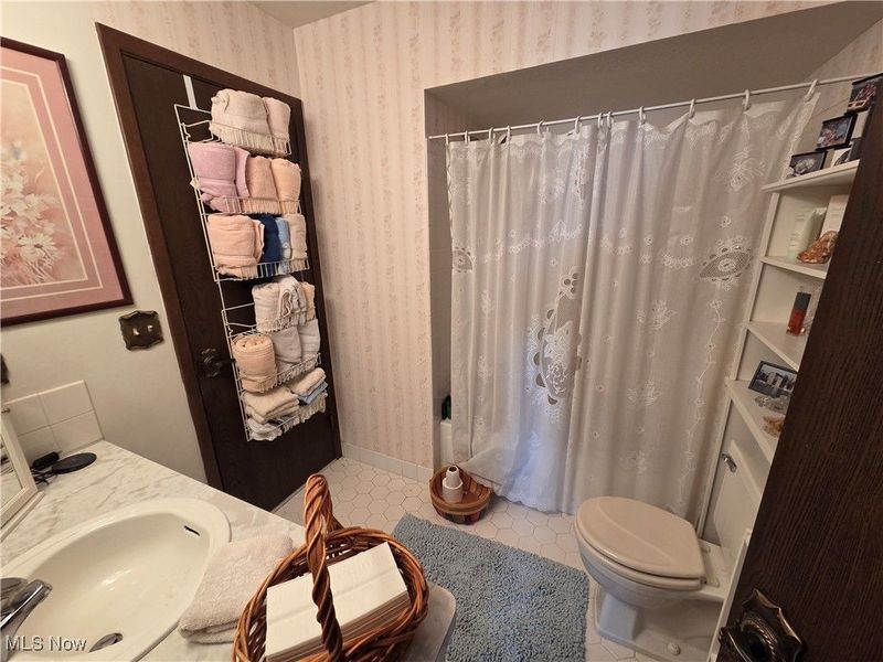 3706 Addington Court, Fairview Park, OH 44126 Photo 21