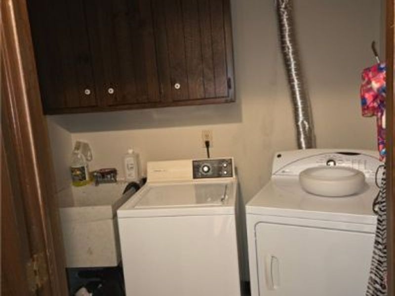 3706 Addington Court, Fairview Park, OH 44126 Photo 28