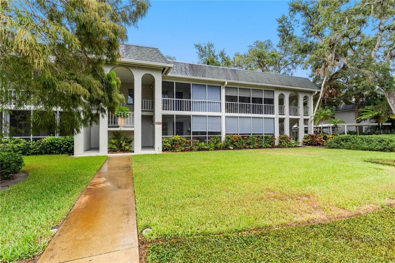 3711 Almeria Avenue, Unit 3N, Sarasota, FL 34239 Photo