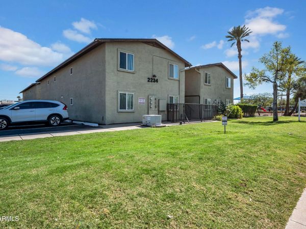 2234 W HAZELWOOD Street, Phoenix, AZ 85015