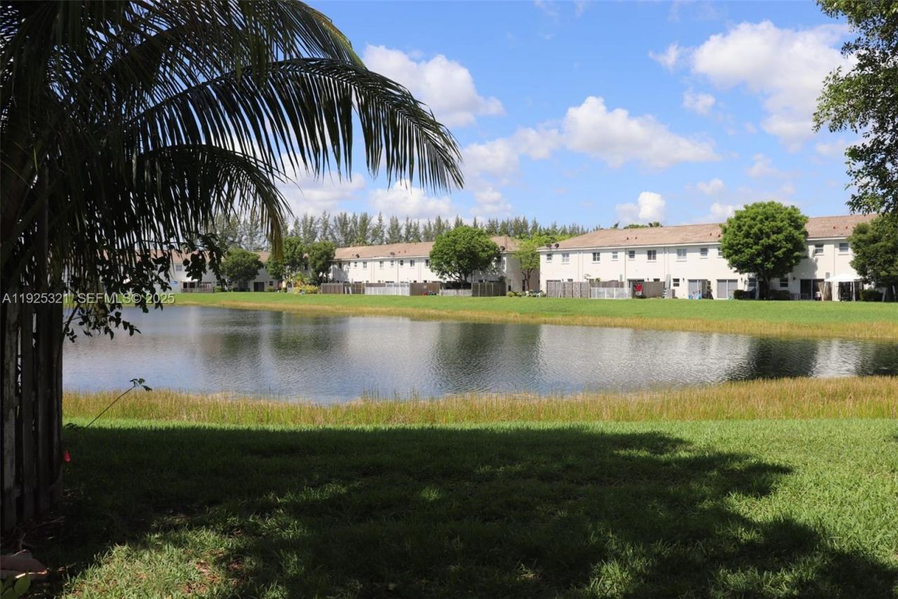 2940 SE 15th Ter, Unit 2940, Homestead, FL 33035 Photo