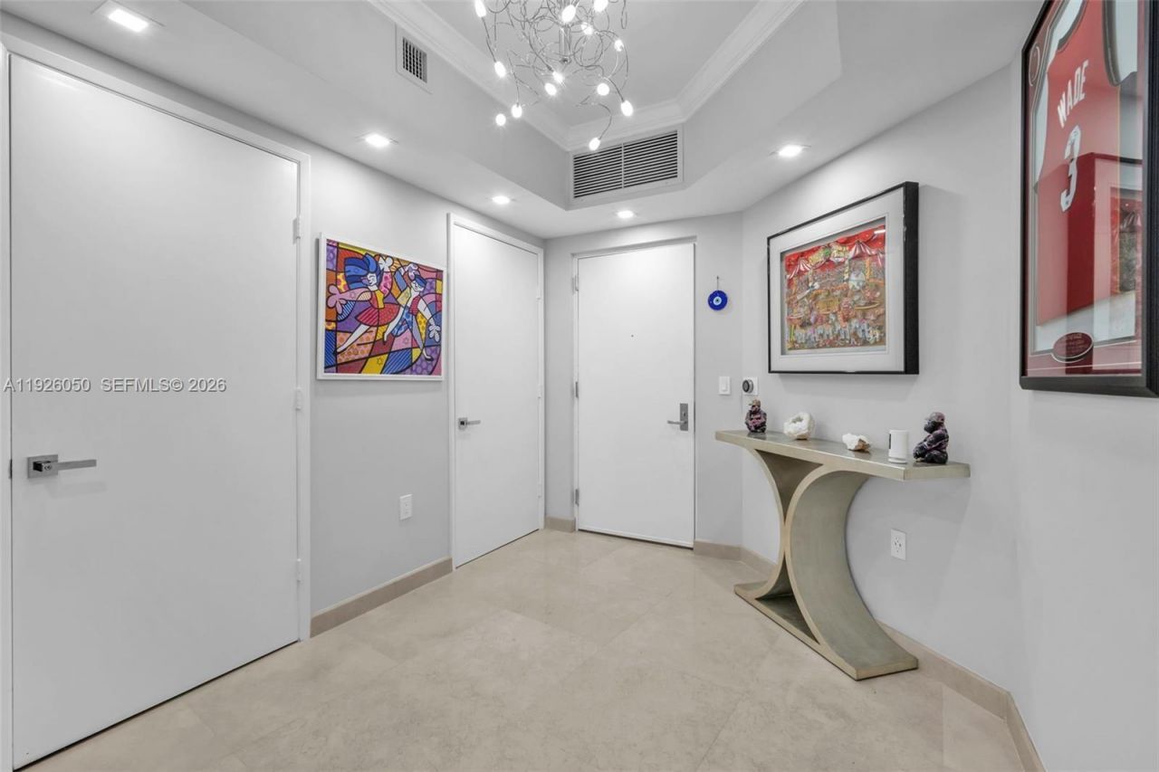 333 Las Olas Way, Unit 405, Fort Lauderdale, FL 33301 Photo