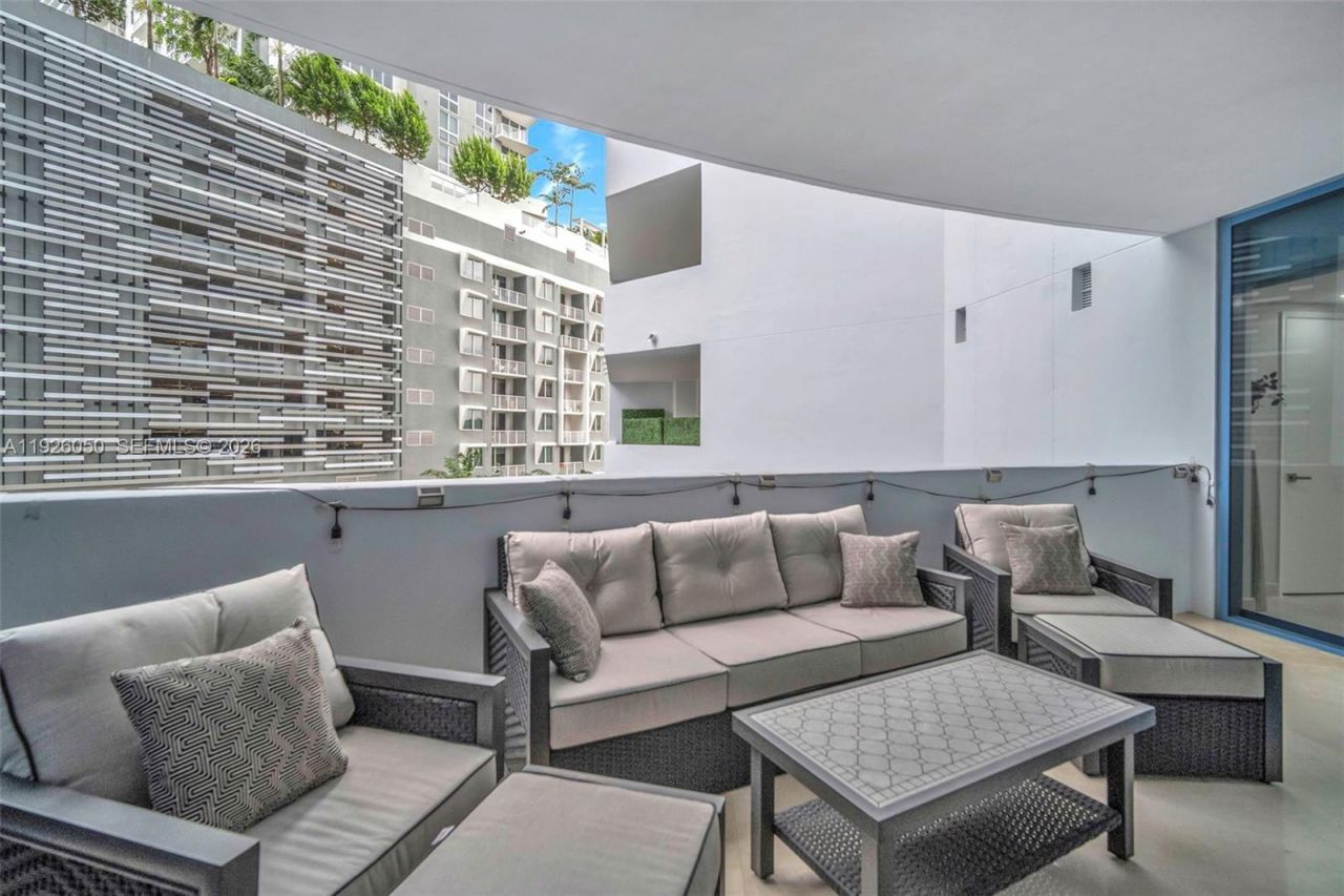 333 Las Olas Way, Unit 405, Fort Lauderdale, FL 33301 Photo