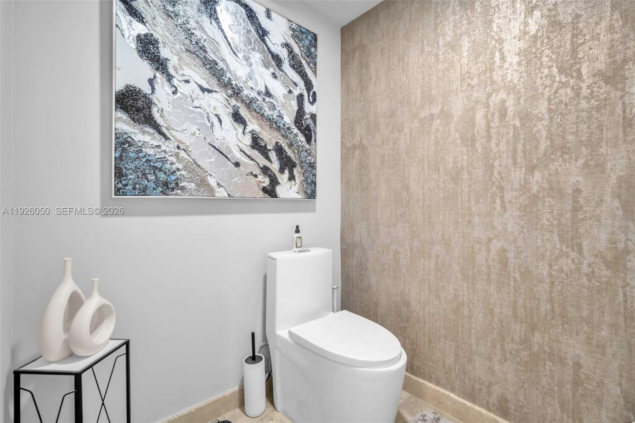 333 Las Olas Way, Unit 405, Fort Lauderdale, FL 33301 Photo