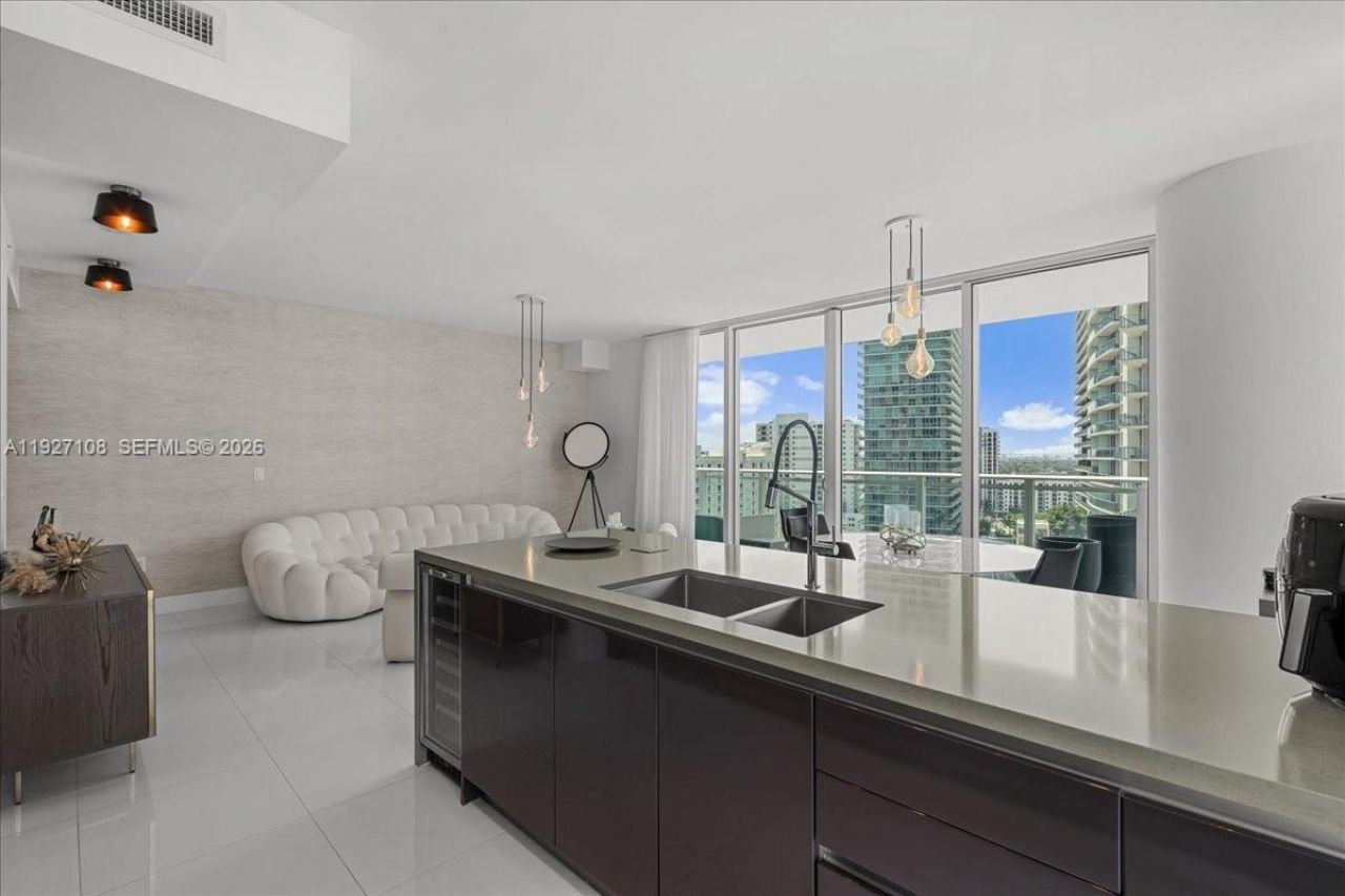 1080 Brickell Ave, Unit 1509, Miami, FL 33131 Photo