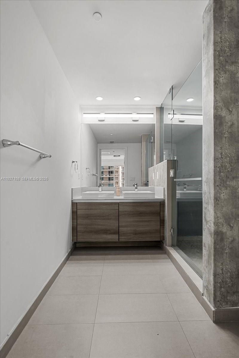 1080 Brickell Ave, Unit 1509, Miami, FL 33131 Photo
