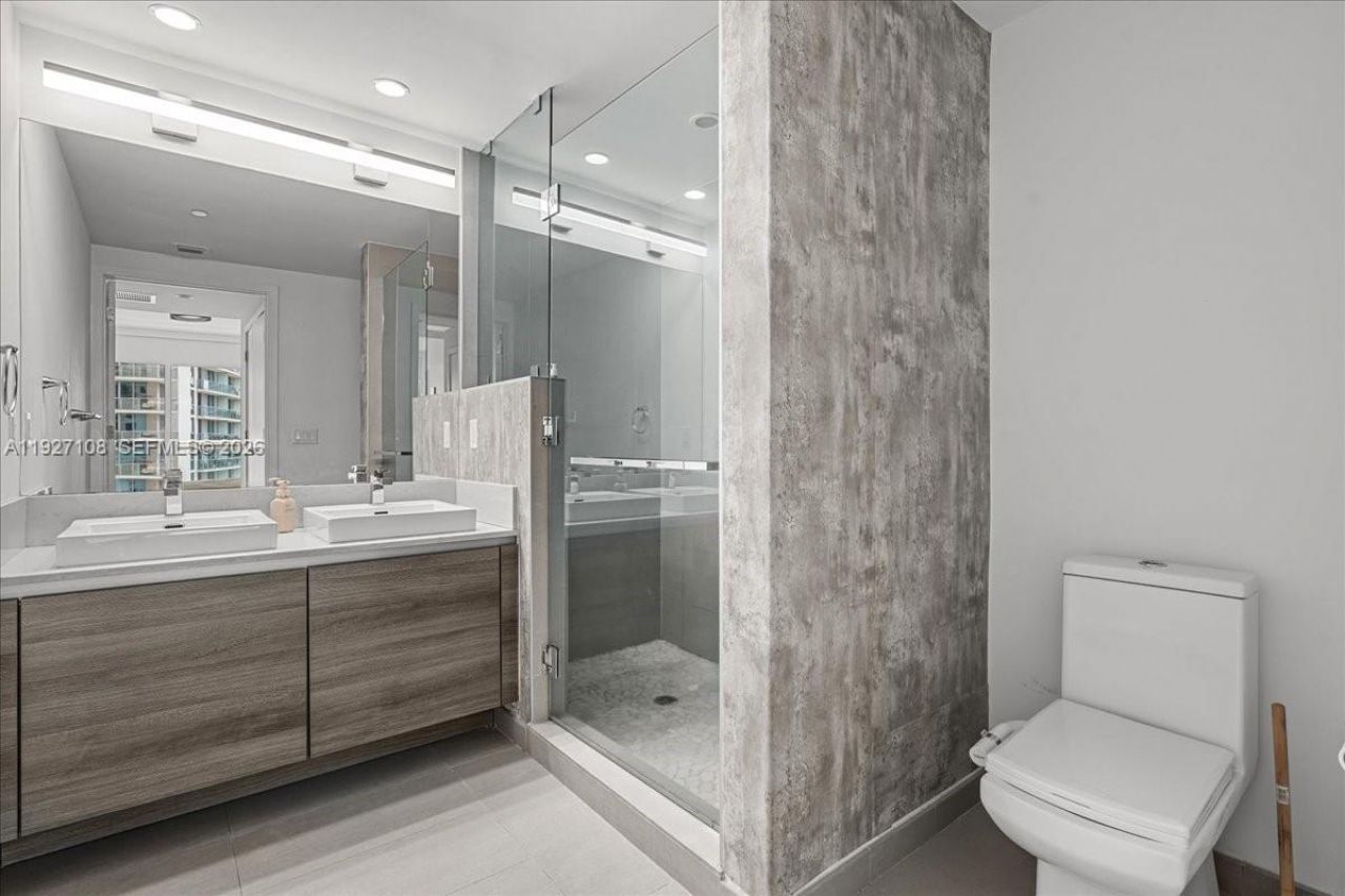 1080 Brickell Ave, Unit 1509, Miami, FL 33131 Photo