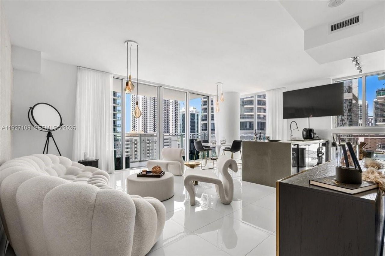 1080 Brickell Ave, Unit 1509, Miami, FL 33131 Photo