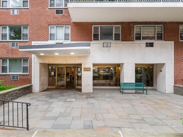 52-40 39 Avenue, Unit 4U, Woodside, NY 11377