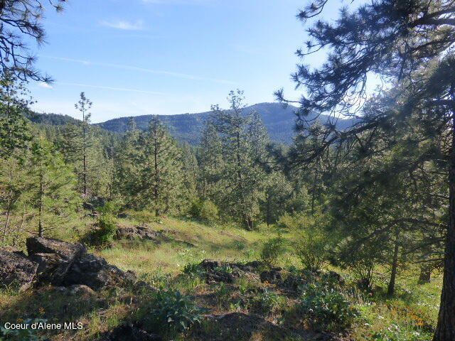 8497 W Highland Dr, Coeur d Alene, ID 83814 Main Photo