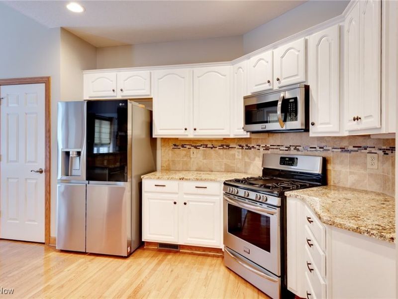 751 Archwood Road, Wadsworth, OH 44281 Photo 9