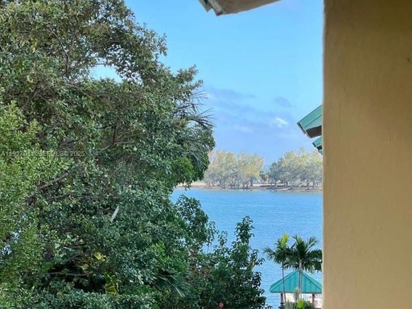 2201 Brickell Ave, Unit 83, Miami, FL 33129