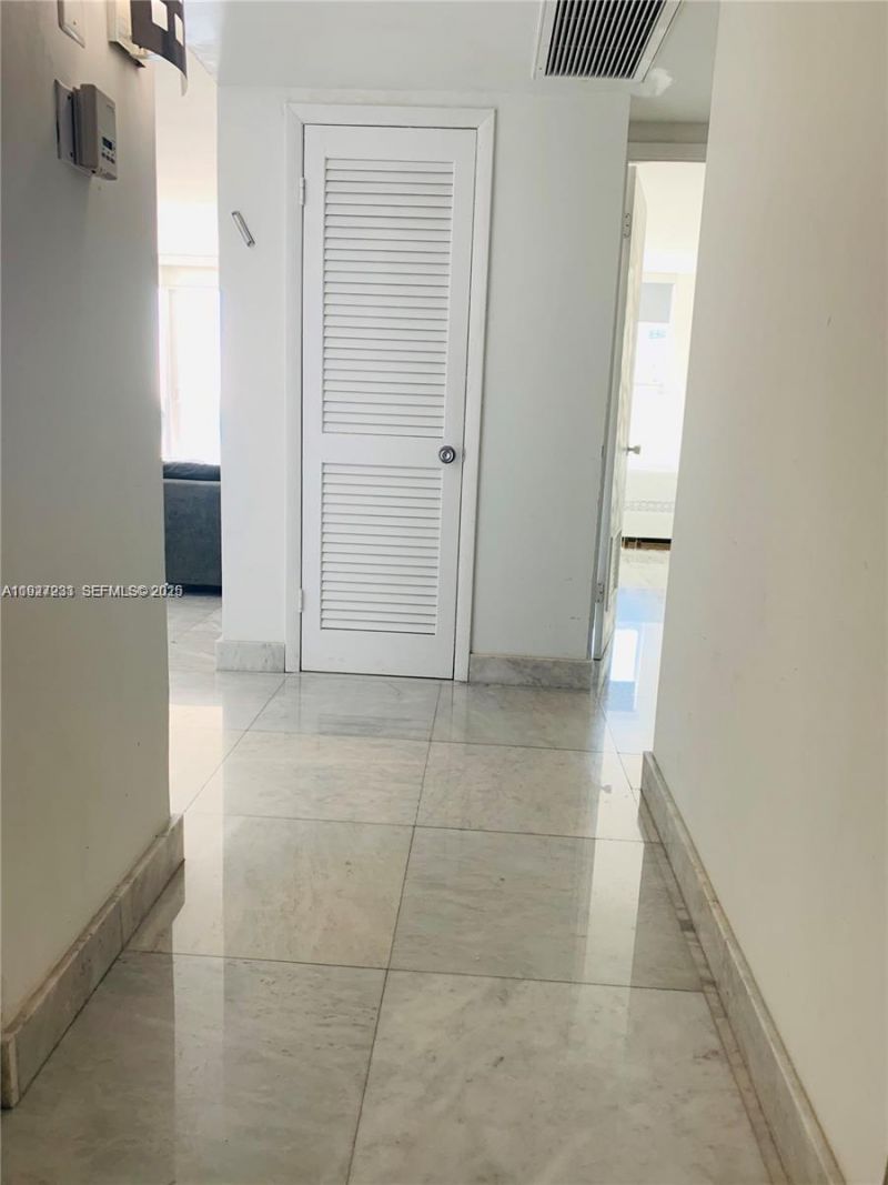 19380 Collins Ave, Unit 1423, Sunny Isles Beach, FL 33160 Photo