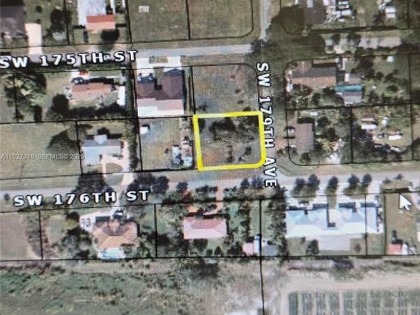 176 SW 179, Miami, FL 33187
