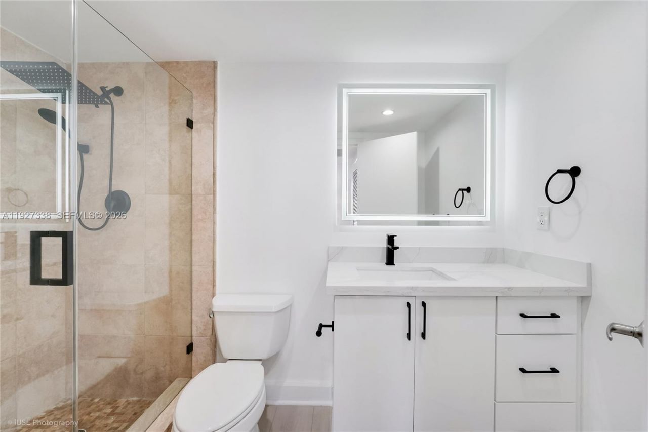 401 69th St, Unit 613, Miami Beach, FL 33141 Photo