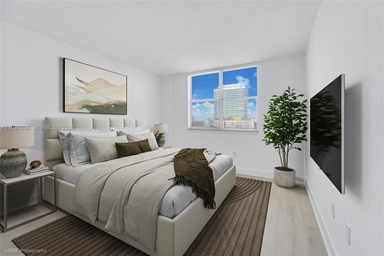 401 69th St, Unit 613, Miami Beach, FL 33141 Photo