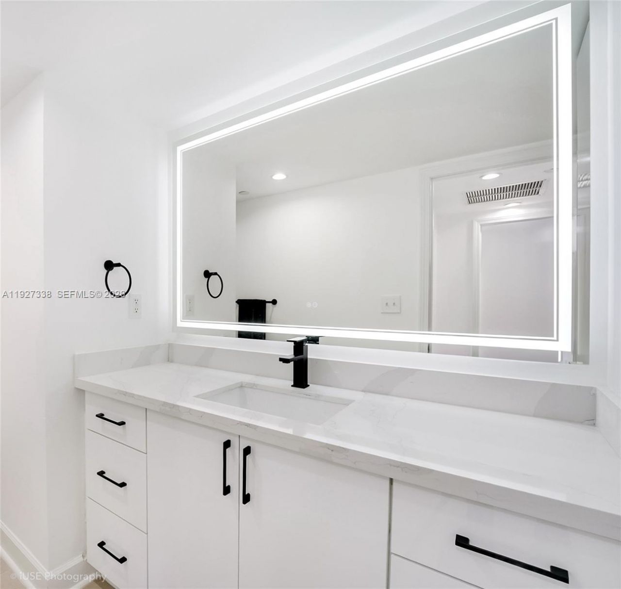 401 69th St, Unit 613, Miami Beach, FL 33141 Photo