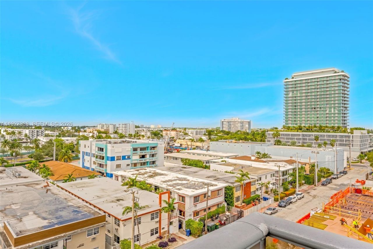 401 69th St, Unit 613, Miami Beach, FL 33141 Photo