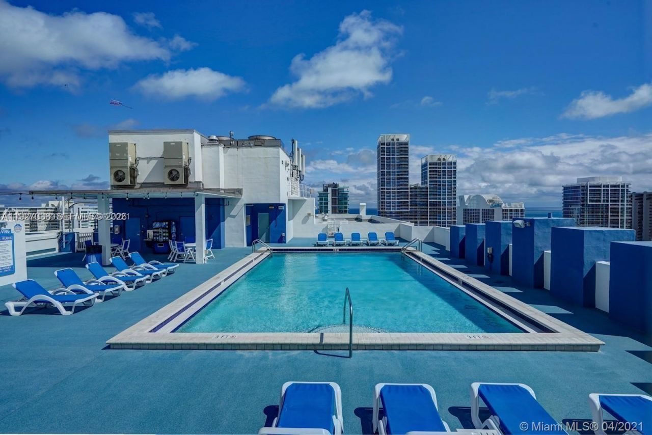 401 69th St, Unit 613, Miami Beach, FL 33141 Photo