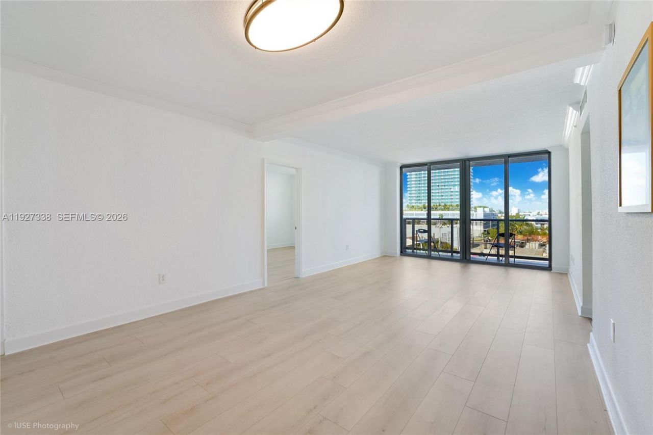 401 69th St, Unit 613, Miami Beach, FL 33141 Photo