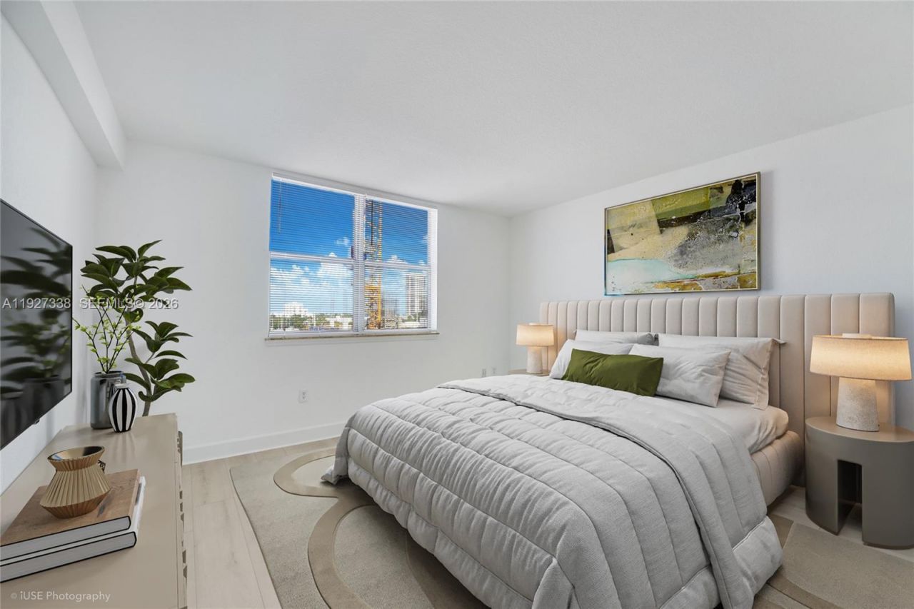 401 69th St, Unit 613, Miami Beach, FL 33141 Photo