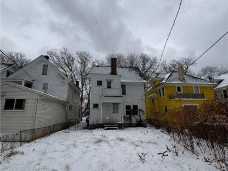 10001 Yale Avenue, Cleveland, OH 44108 Photo 3