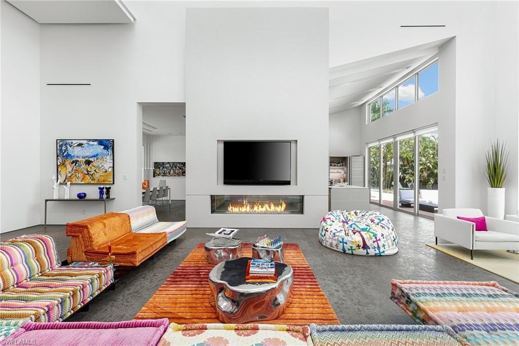 2211 South Winds Dr, Naples, FL 34102 Photo