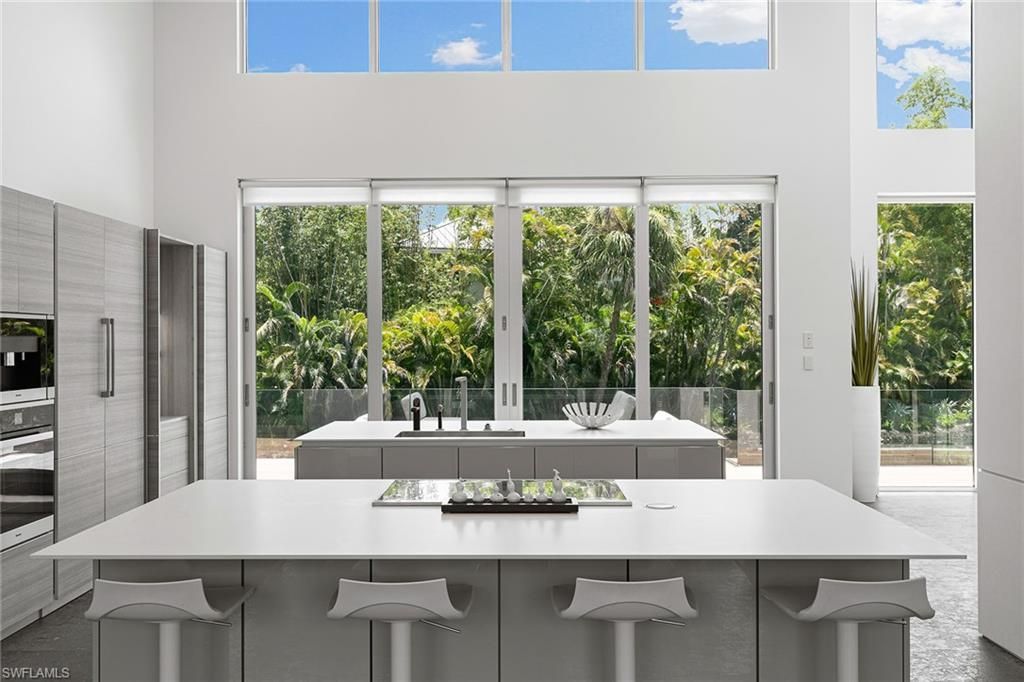 2211 South Winds Dr, Naples, FL 34102 Photo