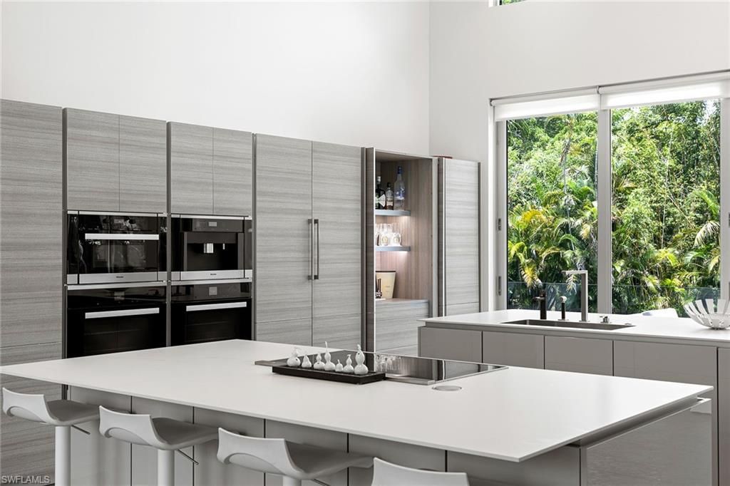 2211 South Winds Dr, Naples, FL 34102 Photo