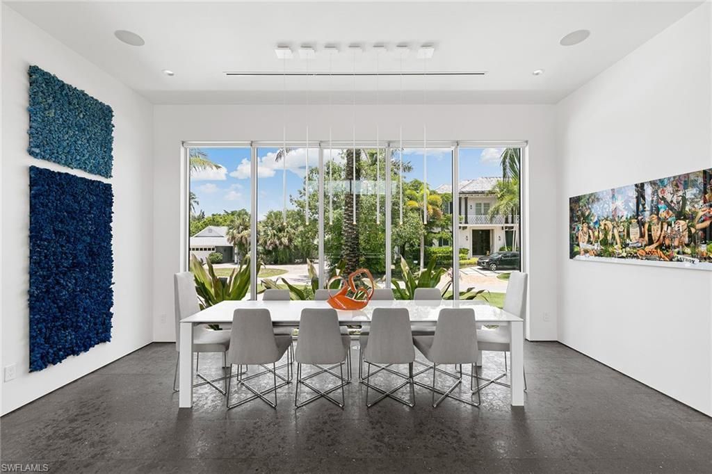 2211 South Winds Dr, Naples, FL 34102 Photo