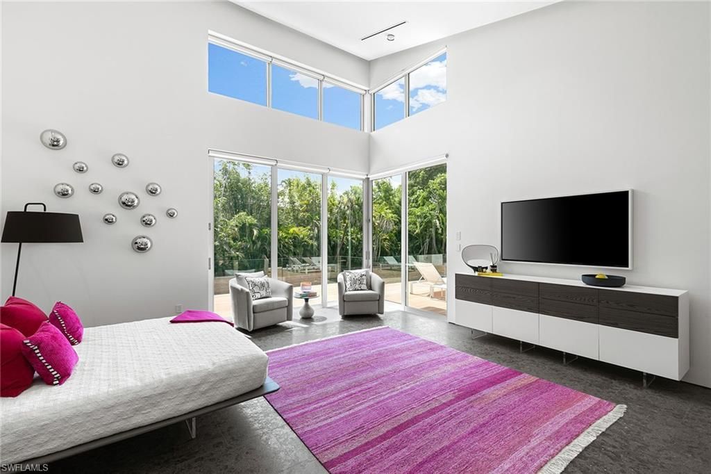 2211 South Winds Dr, Naples, FL 34102 Photo