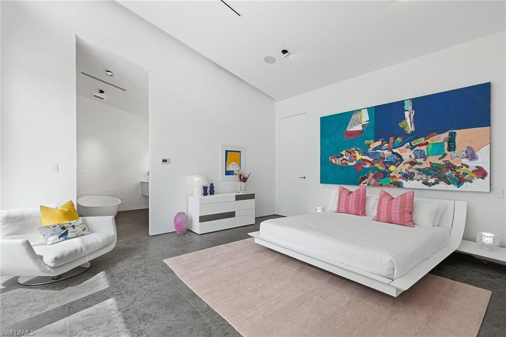 2211 South Winds Dr, Naples, FL 34102 Photo