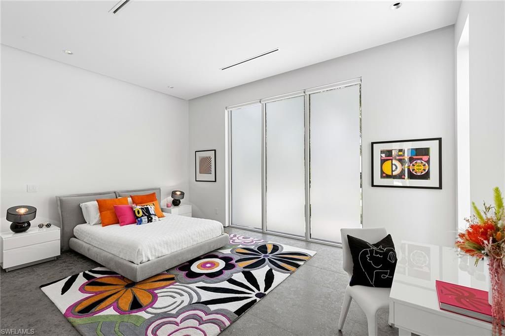 2211 South Winds Dr, Naples, FL 34102 Photo