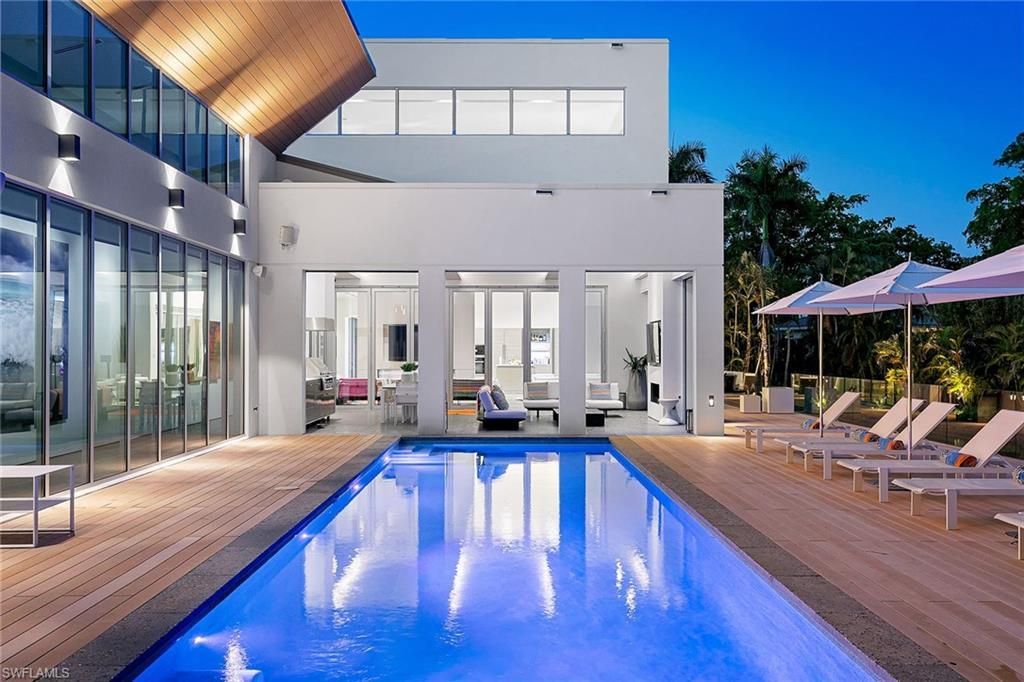 2211 South Winds Dr, Naples, FL 34102 Photo