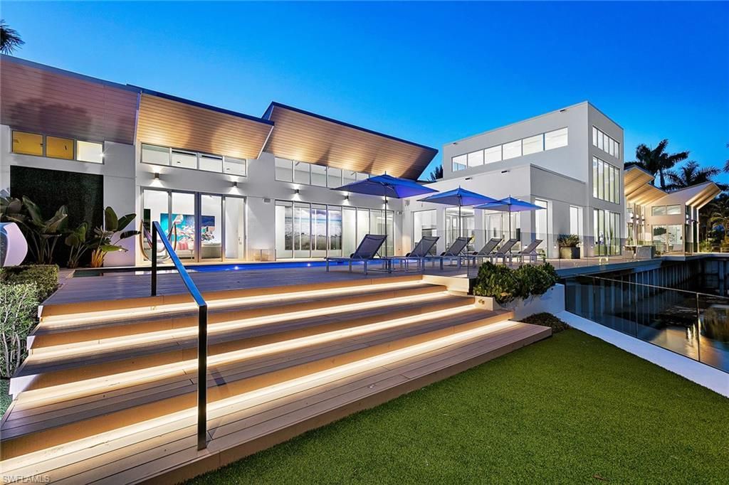 2211 South Winds Dr, Naples, FL 34102 Photo