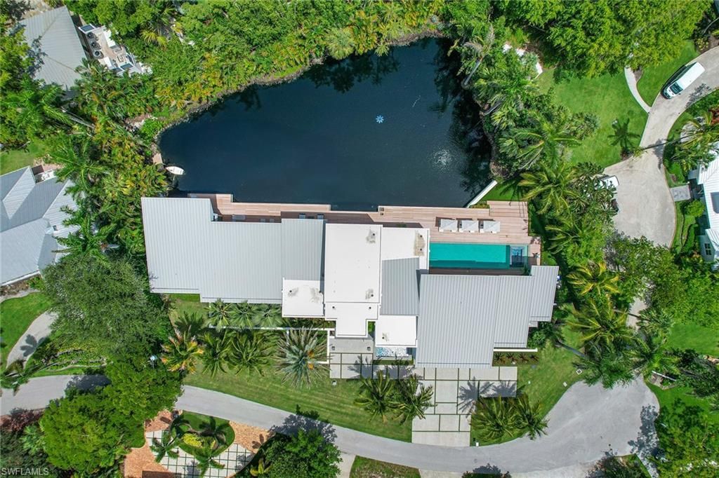 2211 South Winds Dr, Naples, FL 34102 Photo