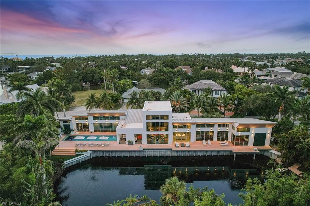 2211 South Winds Dr, Naples, FL 34102 Photo