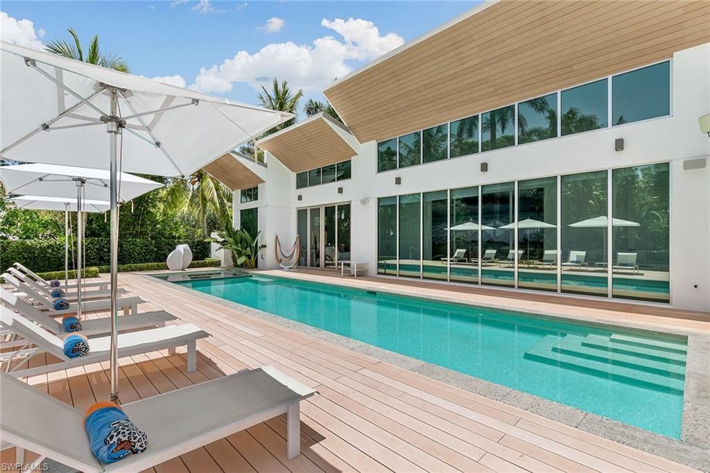 2211 South Winds Dr, Naples, FL 34102 Photo