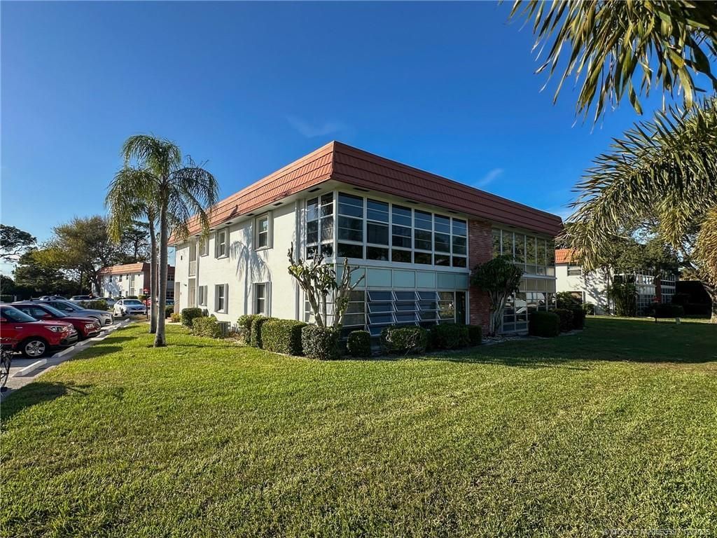 2600 SE Ocean Boulevard, Unit II1, Stuart, FL 34996 Photo