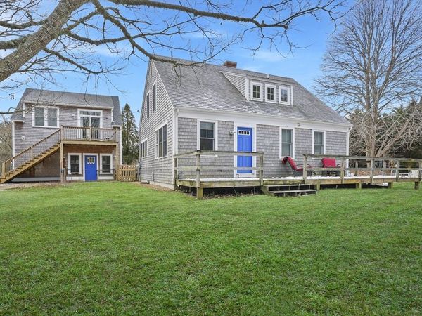 44 Plantingfield Way, Edgartown, MA 02539