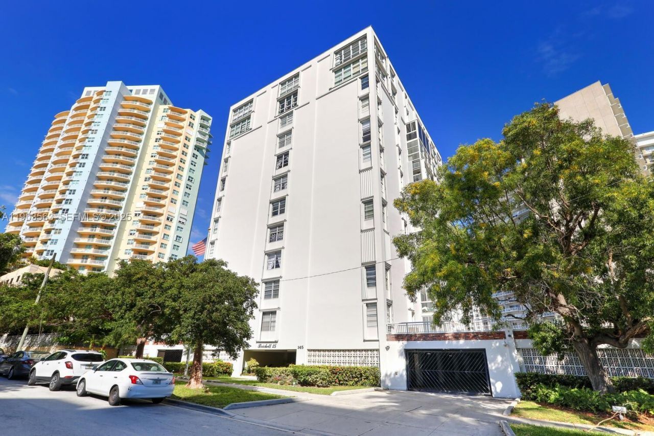 145 SE 25th Rd, Unit 702, Miami, FL 33129 Photo