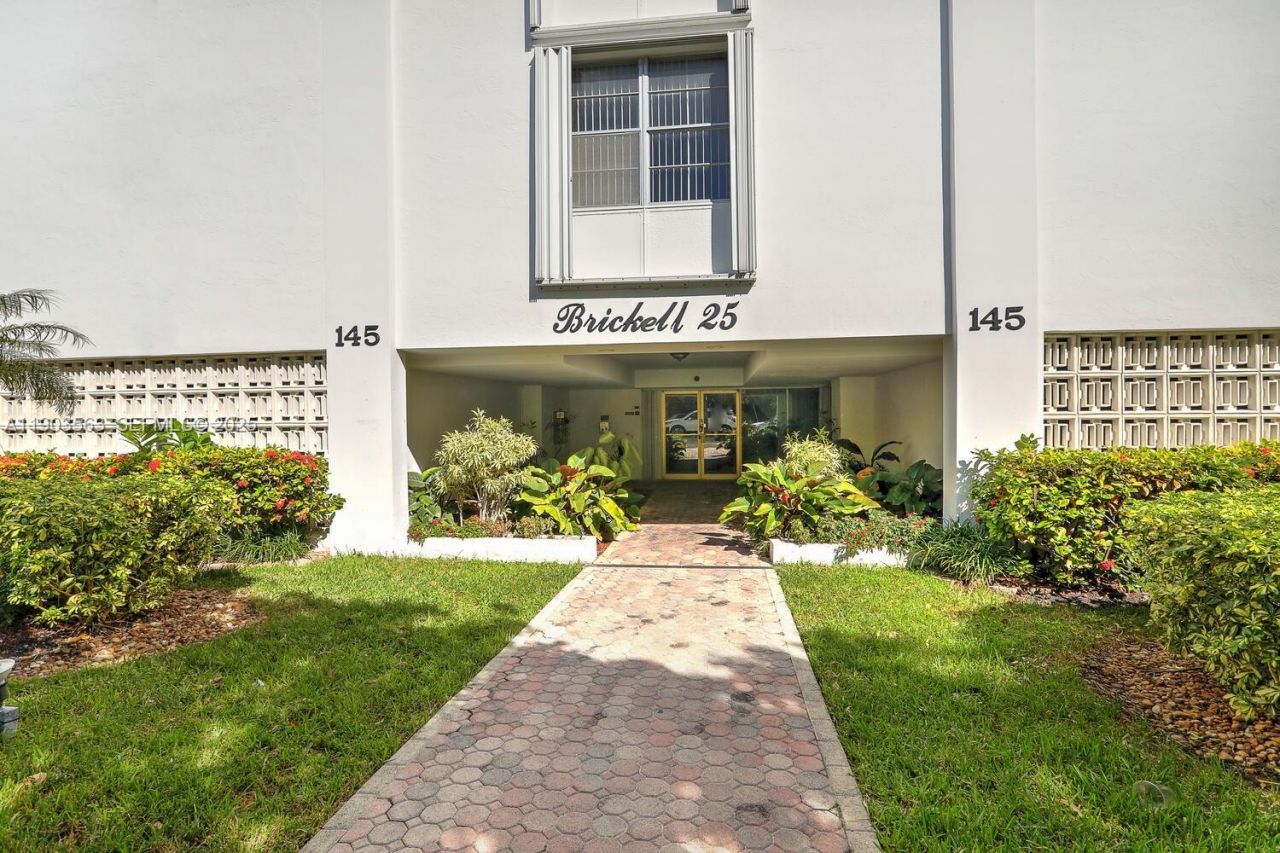 145 SE 25th Rd, Unit 702, Miami, FL 33129 Photo